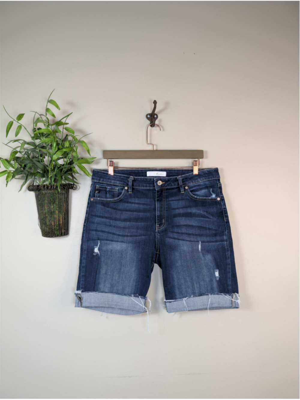 KanCan 15 Bermuda Mid Rise Cuffed Jean Shorts Distressed Raw Hem Stretch Denim